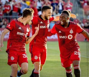 Toronto FC passa o trator sobre o CF Montréal e vai para a final da Canadian Championship