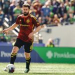 Onde Assistir: João Paulo com a nova camisa do Seattle Sounders