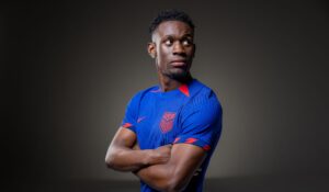 Após pedido à FIFA, jovem promessa inglesa deverá representar a Seleção Americana de futebol em 2026