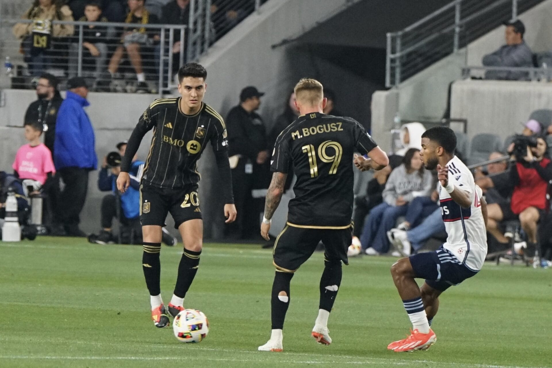 Eduard Atuesta e Mateus Bogusz LAFC vs Vancouver Whitecaps