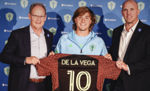 Pedro de la Vega começa a temporada de 2025 em alta no Seattle Sounders