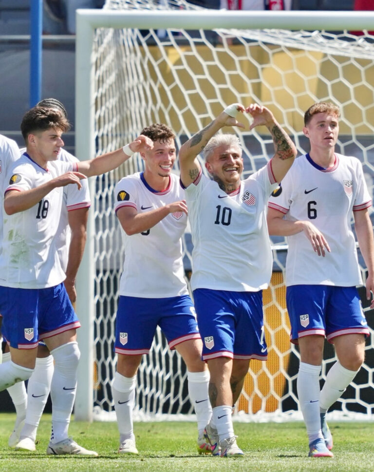 Copa Ouro: Estados Unidos estreia com goleada sobre Trinidad & Tobago e espanta má fase.