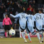 Minnesota vence St. Louis fora de casa em partida marcada por expulsões