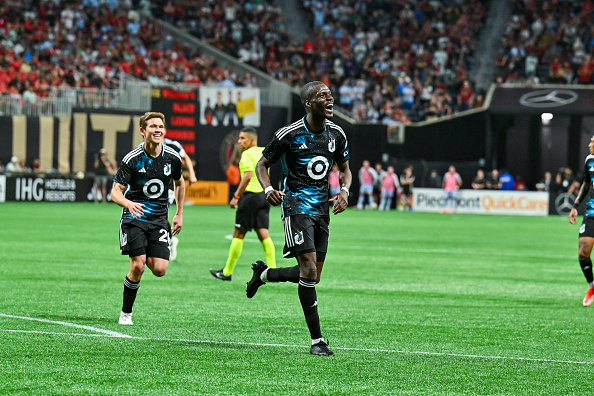 Minnesota United vende Tani Oluwaseyi ao Villarreal em transferência recorde