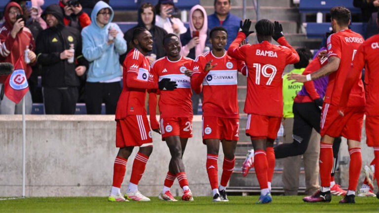 Imagem de capa: Chicago Fire / X