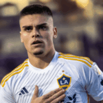 Gabriel Pec comenta sobre parceria com Reus na MLS: "Jogar ao lado dele tem sido uma oportunidade enorme"