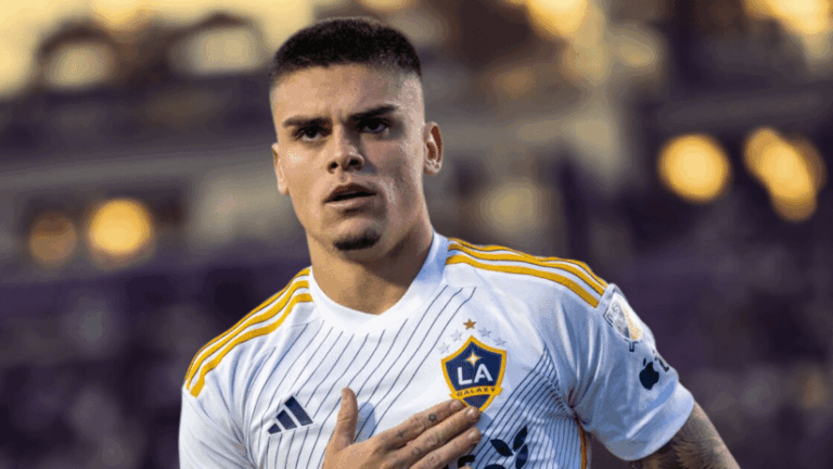 Gabriel Pec comenta sobre parceria com Reus na MLS: "Jogar ao lado dele tem sido uma oportunidade enorme"