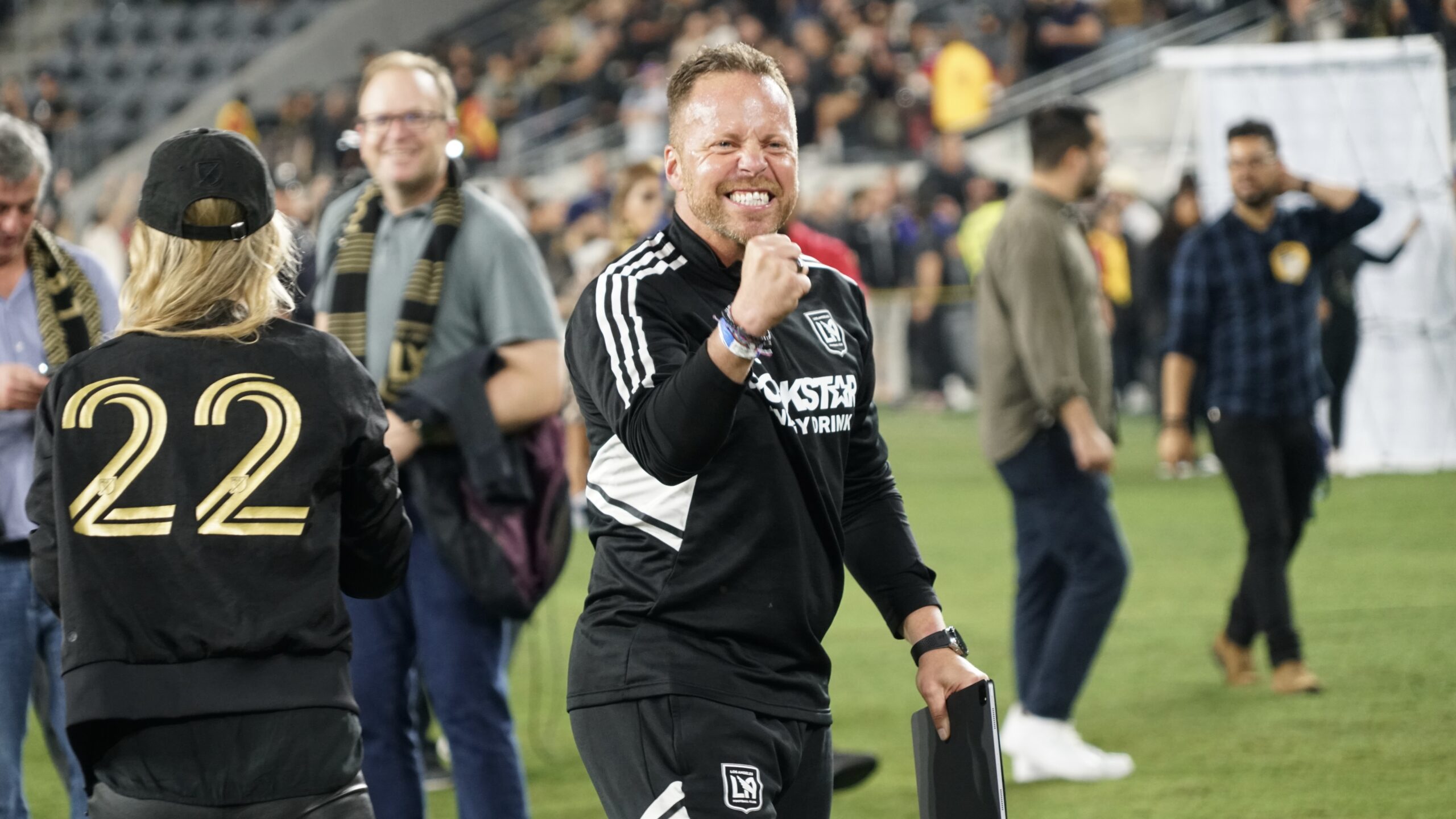 Marc dos Santos celebra vitória do LAFC (Celso Oliveira / Territorio MLS)