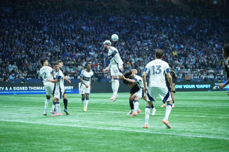 Whitecaps chegam à final da Conferência Oeste após duelo épico entre Müller e Son diante de 54 mil torcedores