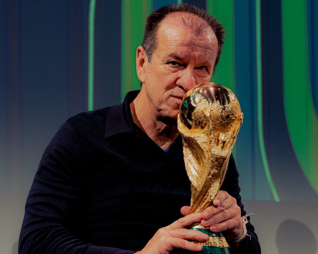 Dunga diz que os EUA foram o adversário mais difícil do Brasil na Copa de 1994