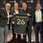 Marc dos Santos com os donos do LAFC em Los Angeles (Celso Oliveira / Territorio MLS)