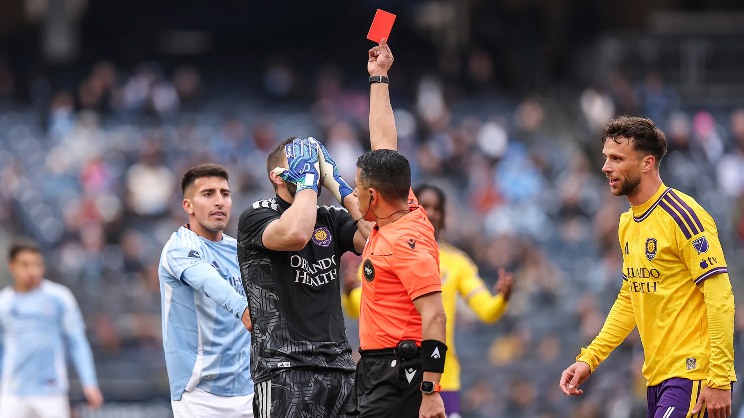 MLS aplica multas após a 3ª rodada da temporada 2026: Crépeau, Guilherme Biro e Blackmon são punidos